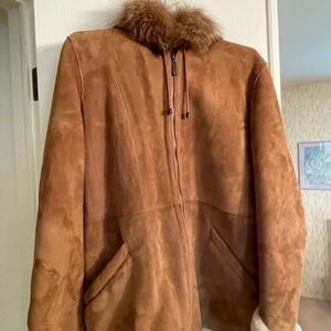 Duck Sport New York Suede and shearling coat  Size Large  Real Fur on hood